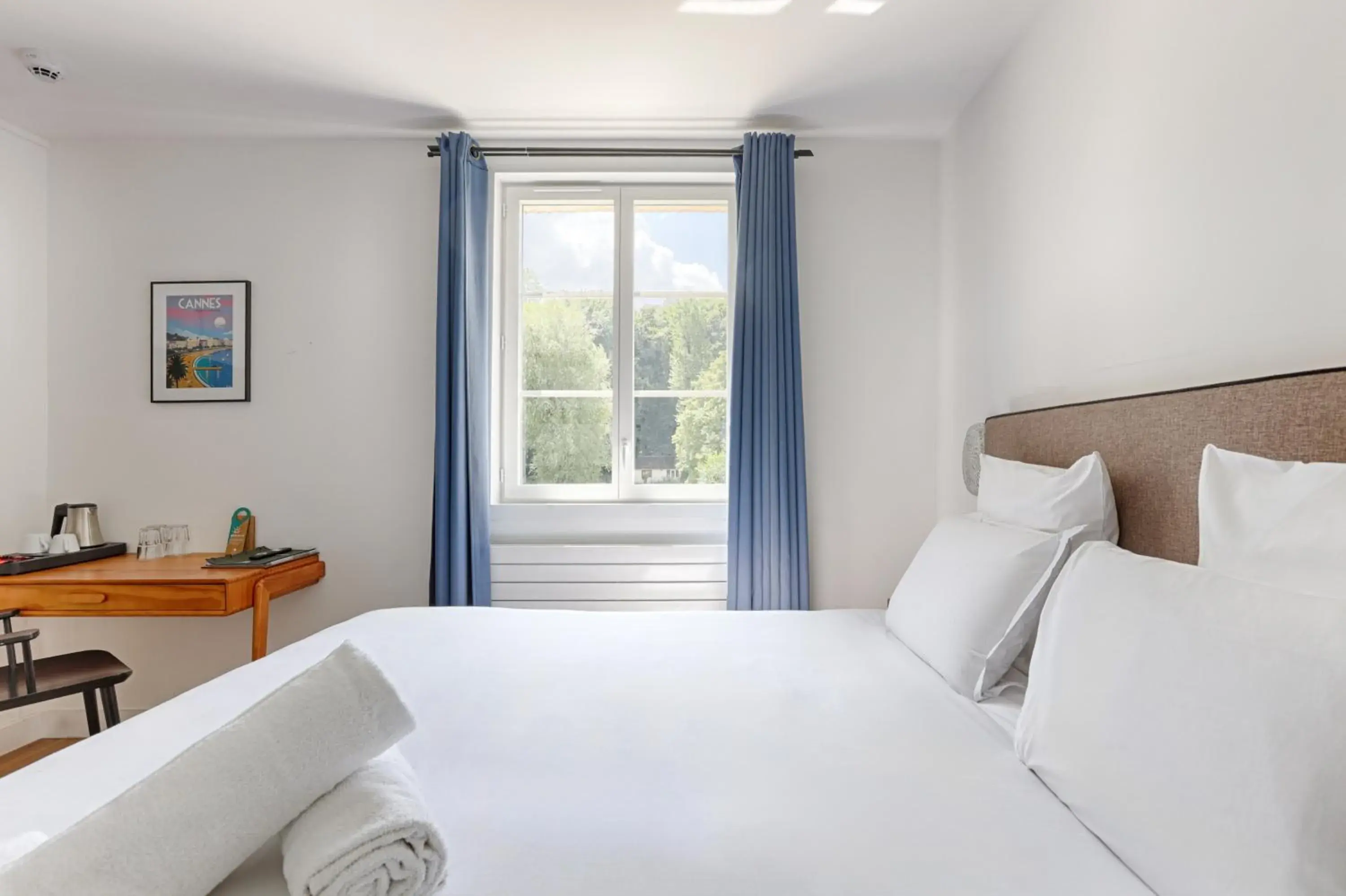 Double Room with Private Bathroom - single occupancy in La Coudraie - Proche de Disneyland